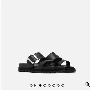 Womens roaming buckle slide